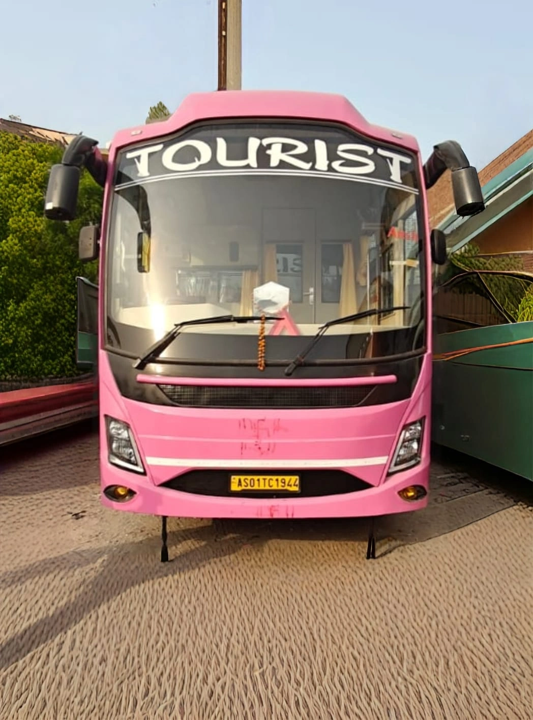 66 SEATER BUS ON RENT