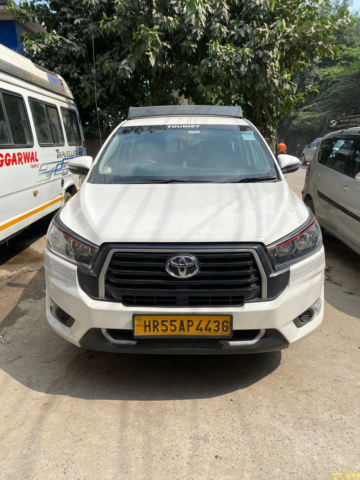 6/7 SEATER MUV ON RENT