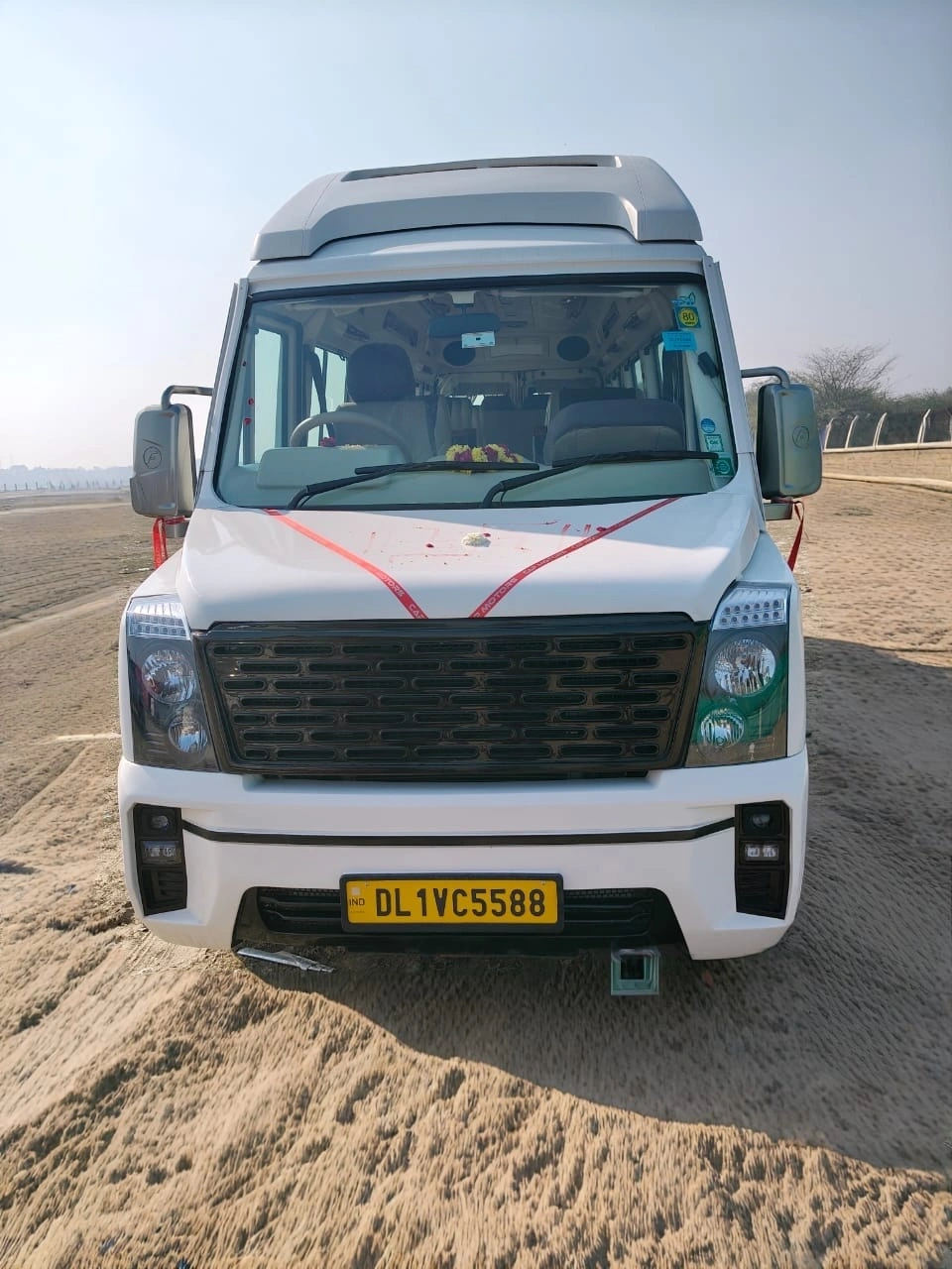 14 SEATER MAHARAJA TEMPO TRAVELLER